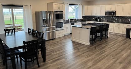 Country Cornerstone Retreat, Pool | Game Room | Theater | Hot Tub | Massage