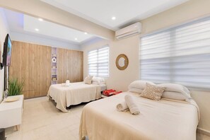 8 chambres, fer et planche à repasser, Wi-Fi, draps fournis