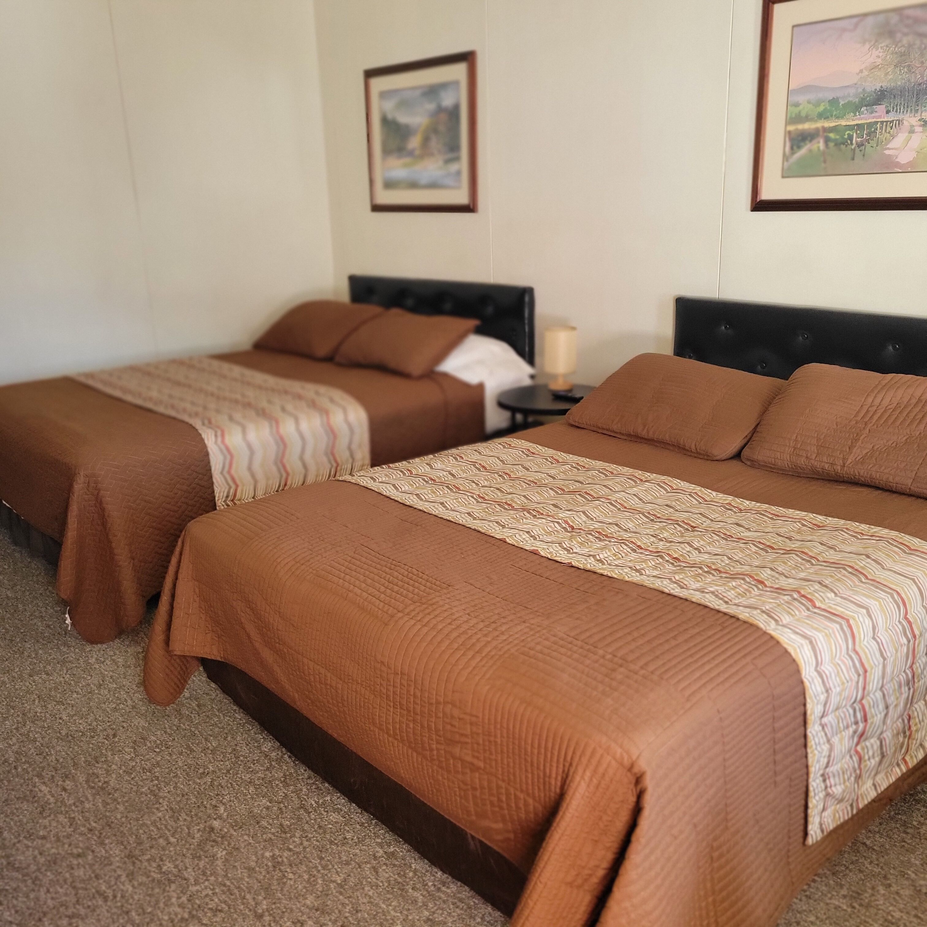 책상, 노트북 작업 공간, 무료 WiFi