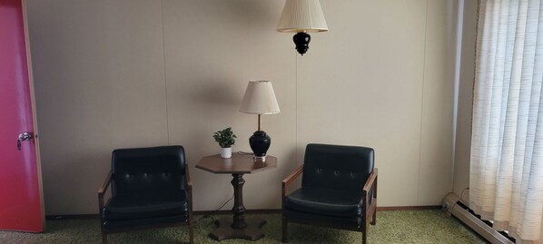 Habitación Deluxe, vistas al jardín | Escritorio, espacio para trabajar con un portátil, wifi gratis