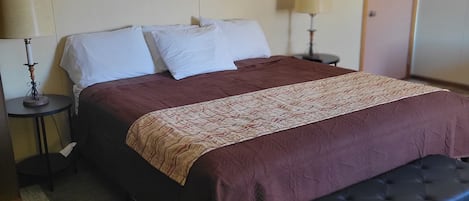 Habitación Deluxe, vista al jardín | Escritorio, espacio para trabajar con laptop y wifi gratis