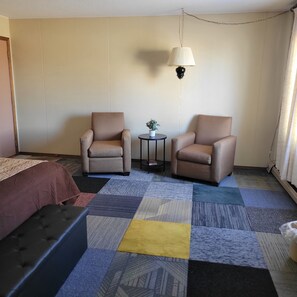 Habitación Deluxe, vistas al jardín | Escritorio, espacio para trabajar con un portátil, wifi gratis