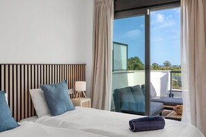 1 habitación, tabla de planchar con plancha, cuna de viaje y wifi 