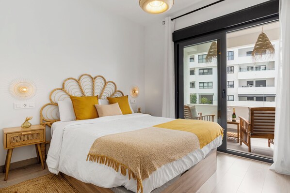 2 bedrooms, iron/ironing board, travel cot, WiFi