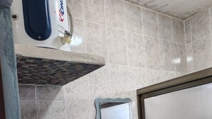 Towels, soap, toilet paper - Fully equipped apartment in Puerto Progreso, 5 blocks from the beach. (Progreso)