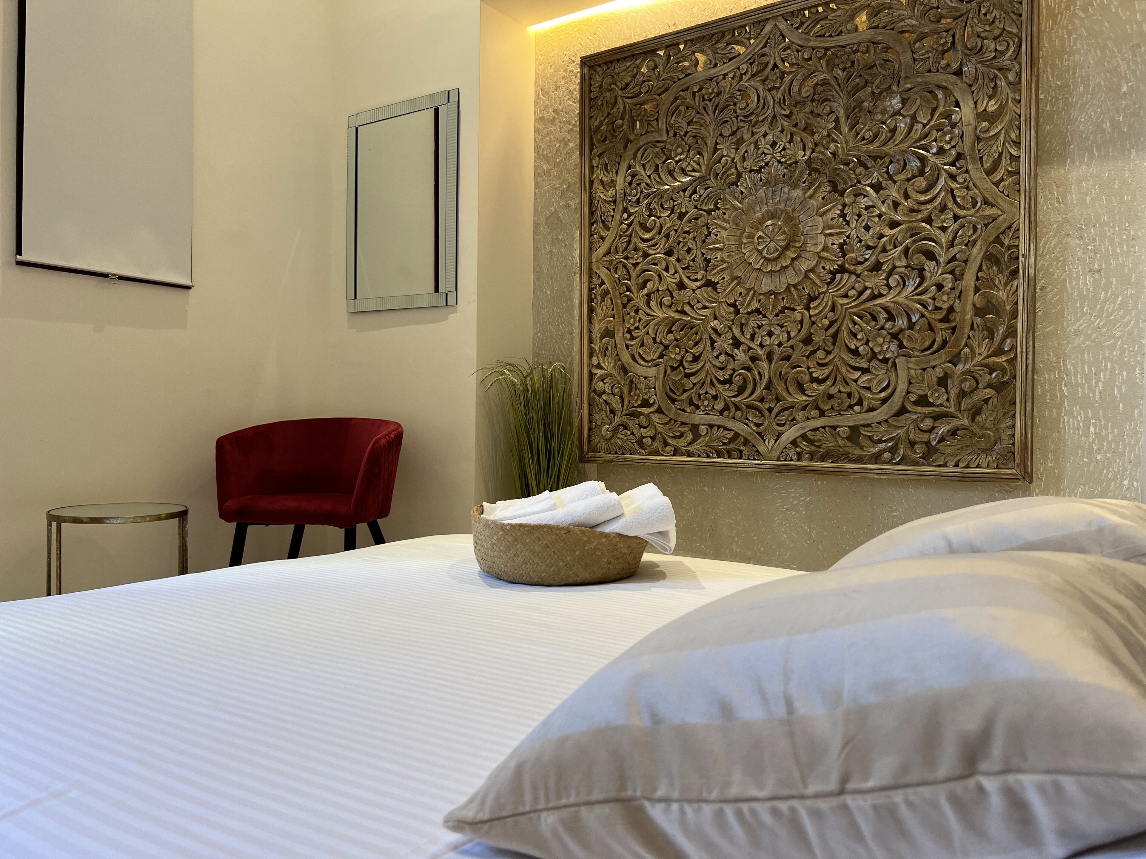 Superior Suite, Kitchen, Pool View | 1 bedroom, in-room safe, iron/ironing board, free WiFi