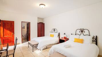 Comfort Double Room, 2 Double Beds, Courtyard View | Desk, WiFi (free)