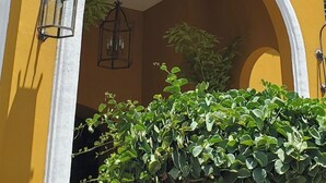 Ảnh chưa phân loại, 2 trong số 18 ảnh, nút