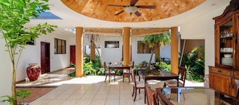 Villa Fontana Nesthost Stay