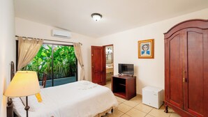 Ảnh chưa phân loại, 4 trong số 18 ảnh, nút