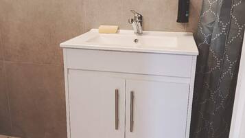 Chalet | Kamar mandi