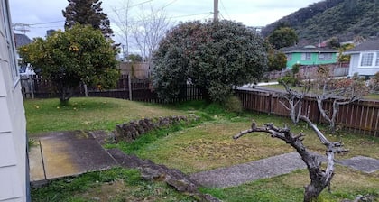 1 Double 1 Sofa Beds Garden Chalet B