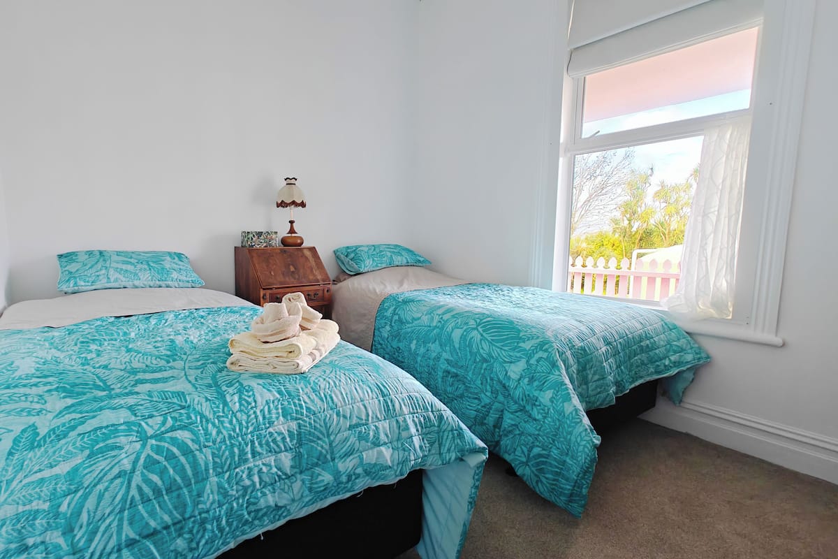 Comfort Double or Twin Room, Pets allowed, Mountain View
