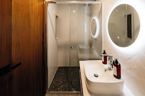 Deluxe-Doppelzimmer | Badezimmer