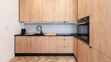 Forno, piano cottura, lavastoviglie
