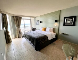 1 bedroom, desk, free WiFi, bed sheets - Bella Atlantica Oceanfront/Prime Location/Downtown (Myrtle Beach)