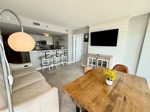 Interior - Beachfront Cozy Lux/Prime Spot (Myrtle Beach)