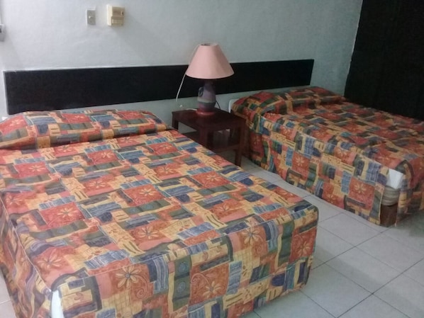 2 sovrum och sängkläder