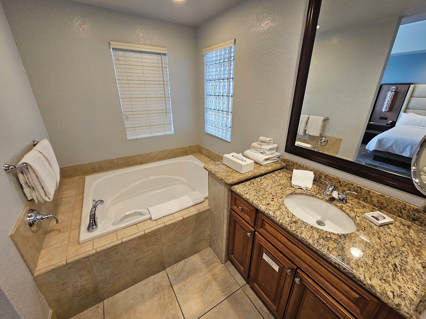 Marriott Desert Springs Villas 1 Lockout, Palm Desert, #1 Rated Marriott Resort - Palm Desert