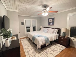 3 camere, una scrivania, ferro/asse da stiro, Wi-Fi