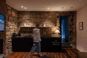 Microonde, forno, piano cottura, macchina per tè/caffè