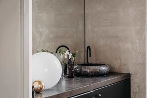 Shower, hair dryer, towels, shampoo - The Artists Quarters at Collected Places (North Hobart)