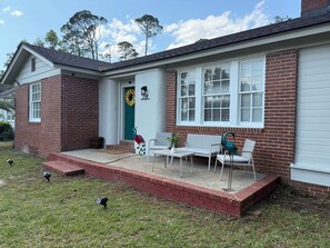 Exterior - Charming 3BR  Minutes to Moody AFB, Downtown & VSU (Valdosta)