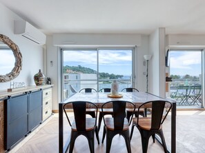 Dining - Le Fidji by Interhome (La Ciotat)