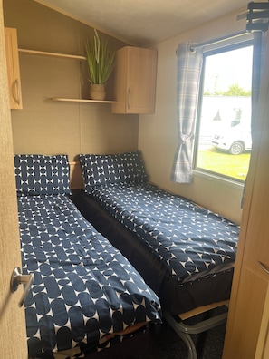 3 bedrooms, iron/ironing board, WiFi