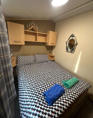3 bedrooms, iron/ironing board, WiFi - Charming 3-bedroom caravan with AC, WiFi in fantastic Morecambe (Morecambe)