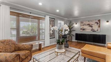 Smart TV, table football