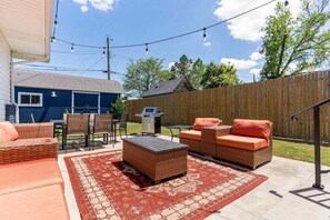 Outdoor dining - Driller's Corner @ The Expo (Tulsa)