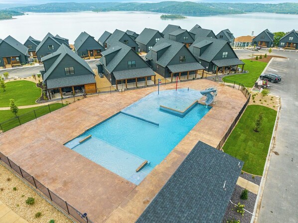 Indoor pool - Rocky Shores Luxury- Hot Tub, Game Room, & Pools (Hollister)