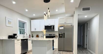 Pool Home in Seminole 5miles to Beach