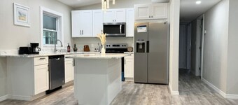 Pool Home in Seminole 5miles to Beach