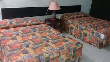 1 bedroom, bed sheets
