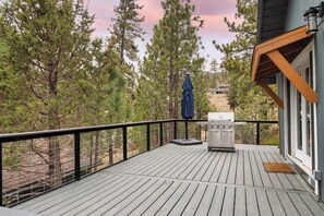 House (2 Bedrooms) | Interior - Cozy 2BR Fawnskin Cabin Big Bear Lake, Hiking Trails & Snow Summit Nearby (Fawnskin)