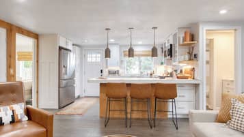 Casa (2 Bedrooms) | Interior