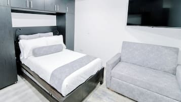 5 chambres, fer et planche à repasser, Wi-Fi, draps fournis