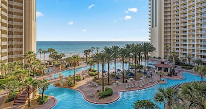 Relax at Panama City Beach Balcony, Parking, Walk to Dining