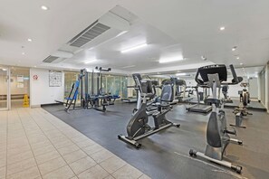 Fitness facility - Cozy Studio with Gym and Pool Near Chatswood Station (Liberty Grove)