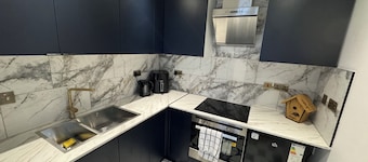 Marble Blue City Centre Studio