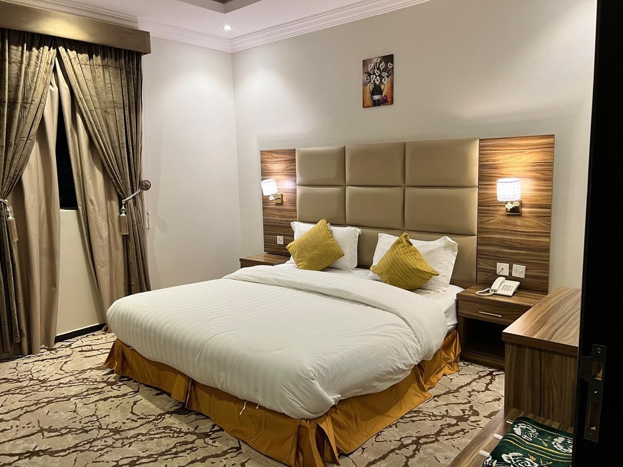 Habitación familiar | Sábanas de algodón egipcio y ropa de cama de alta calidad 