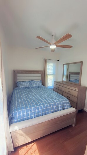 3 多间卧室、办公桌、熨斗/熨衣板、WiFi