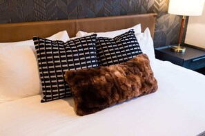 4 bedrooms, iron/ironing board, travel crib, free WiFi