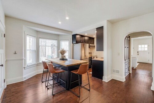 Charming 5-bedroom house in Cedarburg