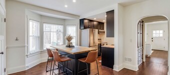 Charming 5-bedroom house in Cedarburg