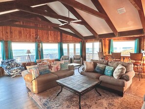 Smart TV, computer monitors