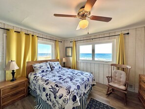 12 bedrooms, WiFi - Escape to this rare oceanfront rental—two neighboring homes booked together! (Nags Head)