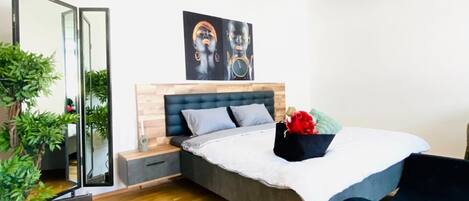 2 chambres, bureau, draps fournis